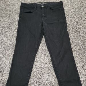 🚨ALL American Eagle Jeans Are $10.00!!🚨